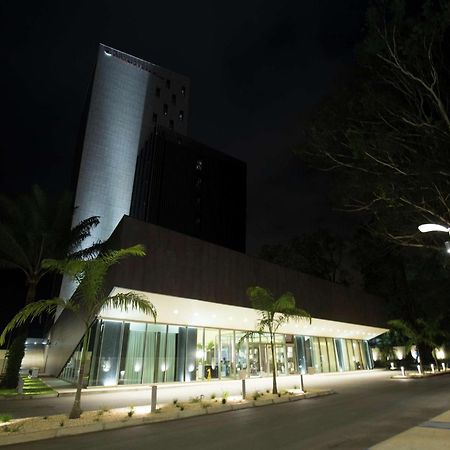 ดับเบิลทรี บาย ฮิลตัน ปวงต์-นัวร์ Hotel ภายนอก รูปภาพ